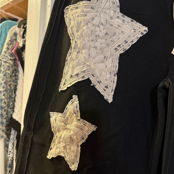 POL Black pants with Star Patches - Picture 3 of 7